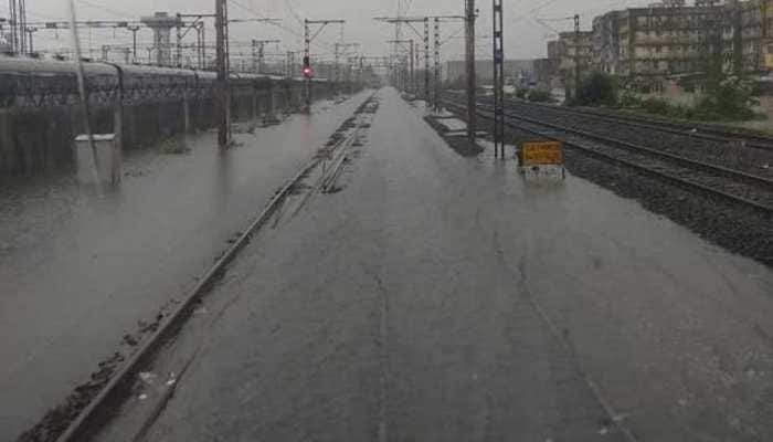 Mumbai rail, road traffic update: Fast line local train service resumed at Nallasopara