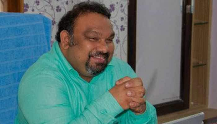 Actor Film Critic Kathi Mahesh Banned From Entering Hyderabad For 6 Months Regional News Zee News