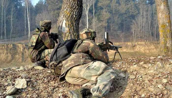 J&amp;K: Two terrorists killed injured in encounter with security forces in Shopian&#039;s Kundalan