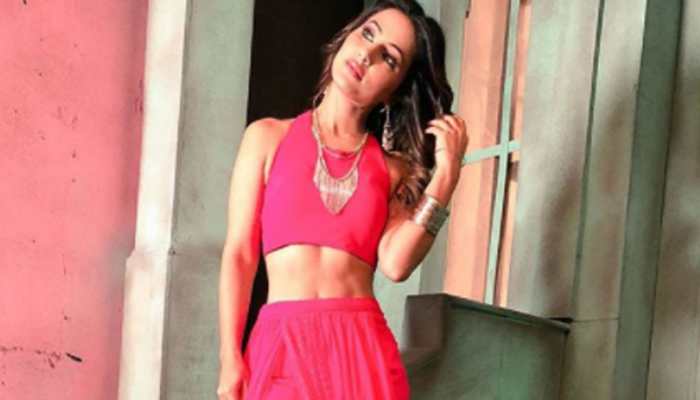 Hina Khan sizzles in debut music video 'Bhasoodi'—Watch teaser