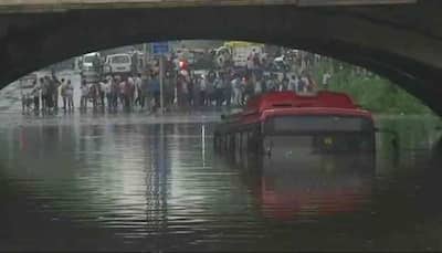 Heavy rains lead to waterlogging, traffic congestion in Delhi
