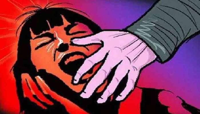 Delhi: &#039;Friend&#039; rape teen girl in park on pretext of talking privately