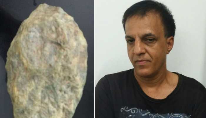 Gurugram man caught on camera stealing replica from museum - Watch