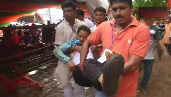 20 injured in Modi&#039;s rally in West Bengal; PM meets victims, gets emotional