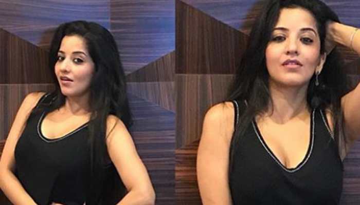 Bhojpuri sizzler Monalisa raises the temperature in latest Instagram post—Pic