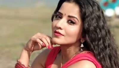 Monalisa sizzles in red saree, turns Mohona for daily soap 'Nazar'—See pics