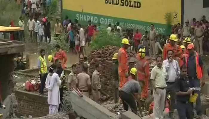 Ghaziabad building collapse: Injured labourers say were forced to work despite crack