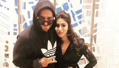 Mouni Roy meets Ranveer Singh and it calls for a freeze frame! See pic