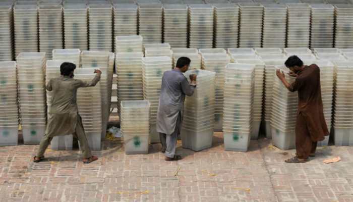 Pakistan elections: Probe ordered into reports of women being barred from voting