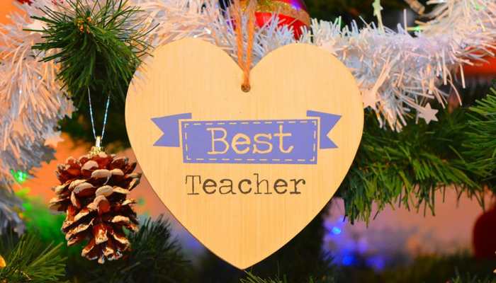 Guru Purnima 2018: WhatsApp messages to wish your teachers on this day