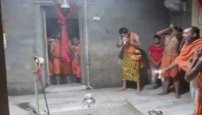 After Lord Krishna, Tej Pratap Yadav appears as 'Rudravatar', offers prayers at Shiva temple