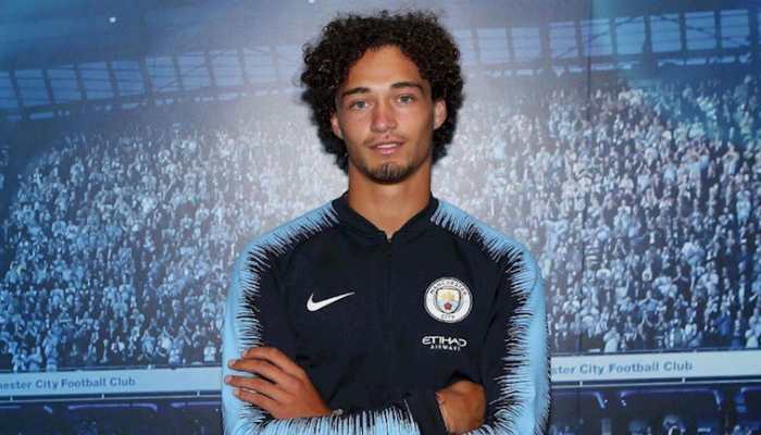 Manchester City sign defender Philippe Sandler