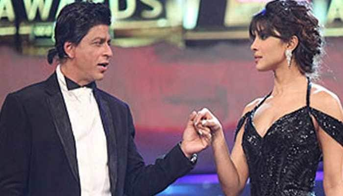 Shah Rukh Khan was asked to comment on Priyanka Chopra-Nick Jonas engagement, here&#039;s he how reacted-Watch