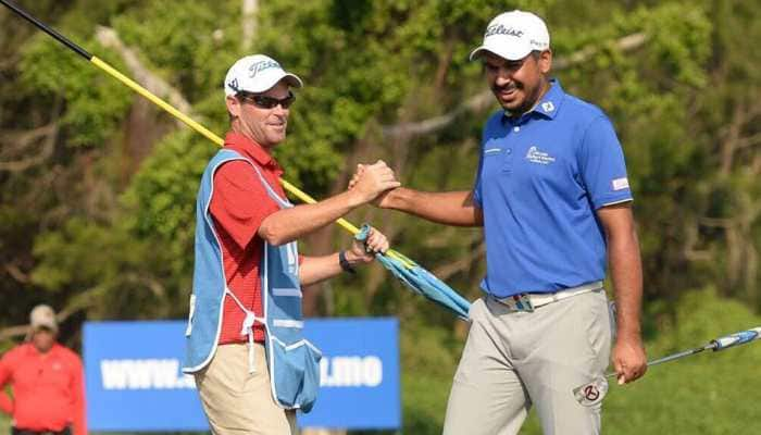 In-form Gaganjeet Bhullar back in contention, takes sole lead in Fiji International