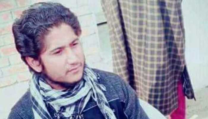 LeT's Naveed Jatt spotted at terrorist's funeral in Shopian, pictures viral on social media