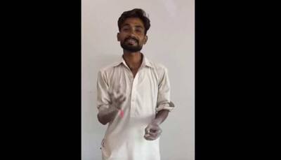 This video of Pakistani painter crooning Arijit Singh's songs is going viral for all the right reasons-Watch