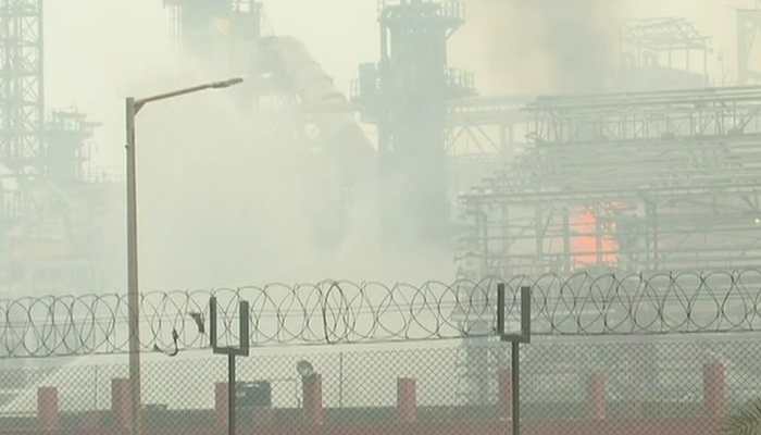 At least 45 injured in fire at Bharat Petroleum refinery in Mumbai's Chembur At least 45 injured in fire at Bharat Petroleum refinery in Mumbai's Chembur