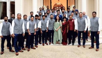 Anushka Sharma trolled for her pic with Team India, her response is epic