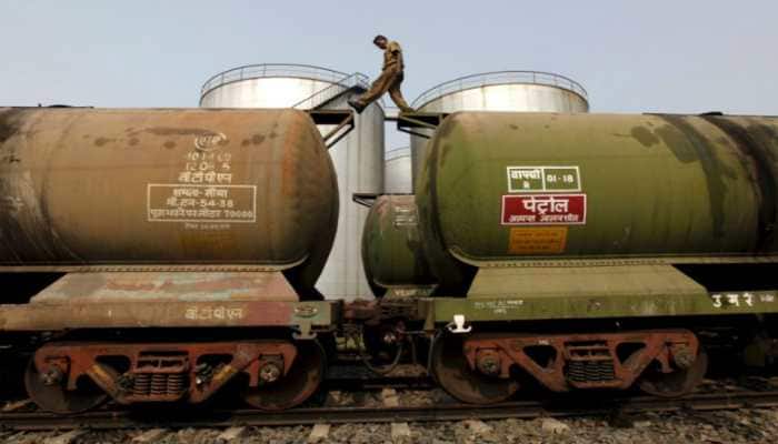 Wary of US sanctions, Iran offers oil to India at rates cheapest in 14 years