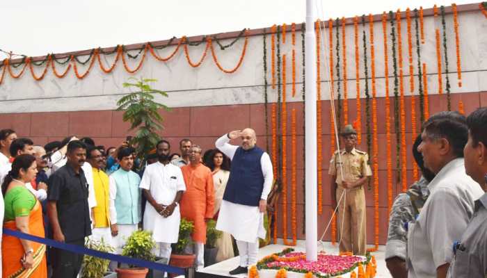 Tricolour falls at BJP office; Congress and Kejriwal take a dig at Amit Shah