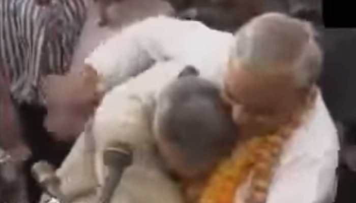 When Narendra Modi ran and hugged Atal Bihari Vajpayee – Watch rare video 