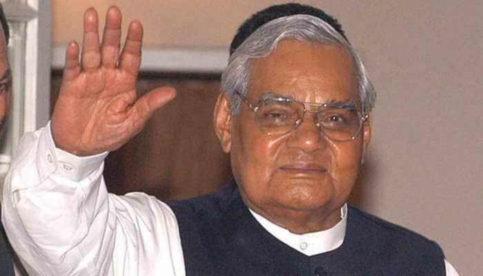 Interesting facts about Former Prime Minister Atal Bihari Vajpayee—His favourite movies, singers and much more