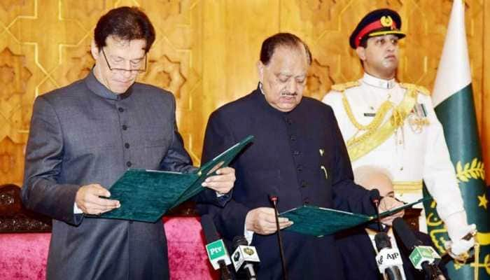 16 ministers from Pakistan PM Imran Khan&#039;s Cabinet sworn in