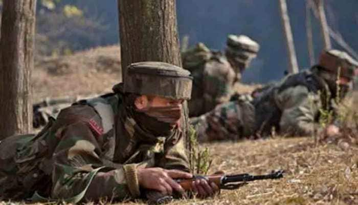 Lashkar terrorists kill forest dept official in J&amp;K&#039;s Baramulla