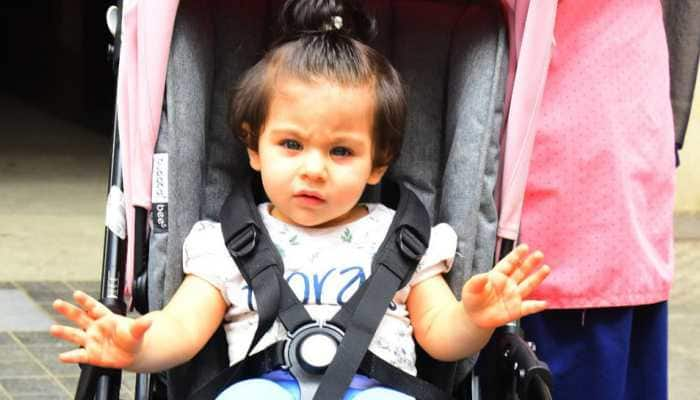 Inaaya Naumi Kemmu&#039;s adorable gestures and expressions for the paparazzi are unmissable - See pics