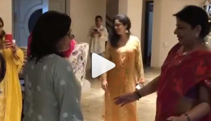 Priyanka Chopra&#039;s future mom-in-law shakes a leg with her samdhan - Watch video