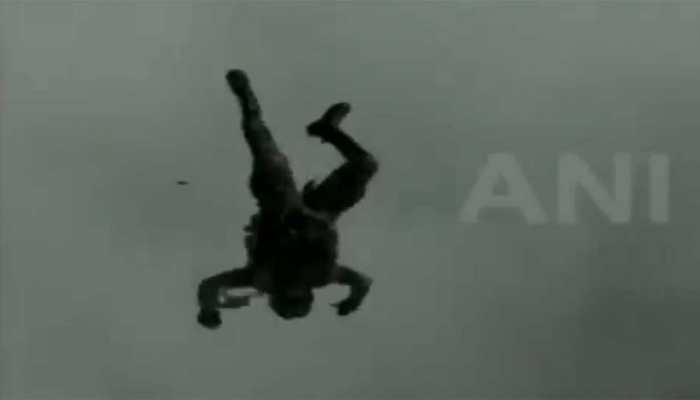 Exercise SCO Peace Mission 2018: Indian Army para commandos carry out free fall jump in Russia - Watch
