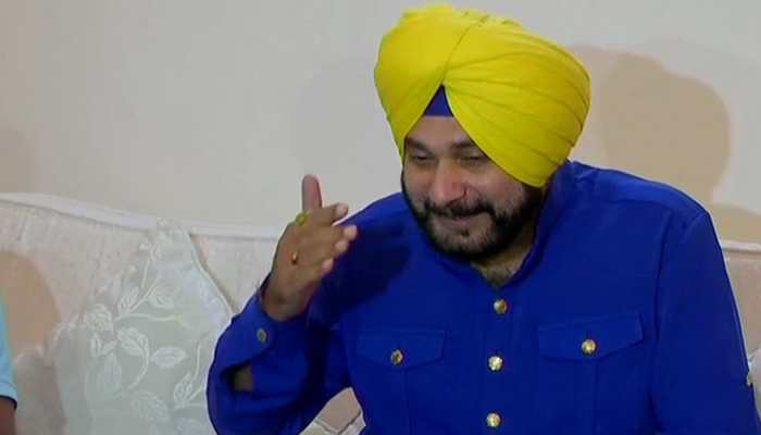 Navjot Singh Sidhu lauds Pakistan's decision of opening Kartarpur border corridor for Indian Sikh pilgrims