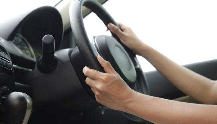 Pakistan: Mayor’s car snatched at gunpoint in Karachi’s defence area