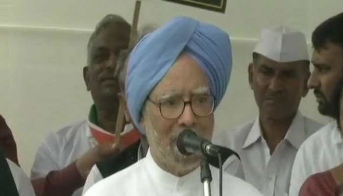 Time to change this government will come soon: Manmohan Singh at Bharat Bandh rally