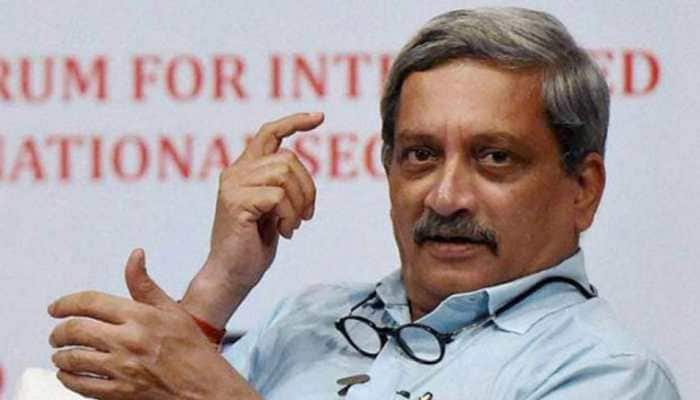 Manohar Parrikar likely to continue as Goa CM for now, &#039;exact arrangement&#039; expected by next week