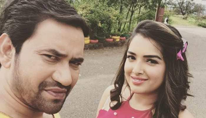 Amrapali Dubey and Dinesh Lal Yadav are winning hearts in this latest pic