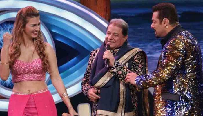 Bigg Boss 12: Jasleen Matharu&#039;s family reacts to her affair with Anup Jalota