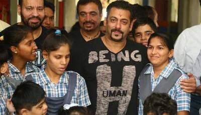 Salman Khan inaugurates Umang centre in Jaipur