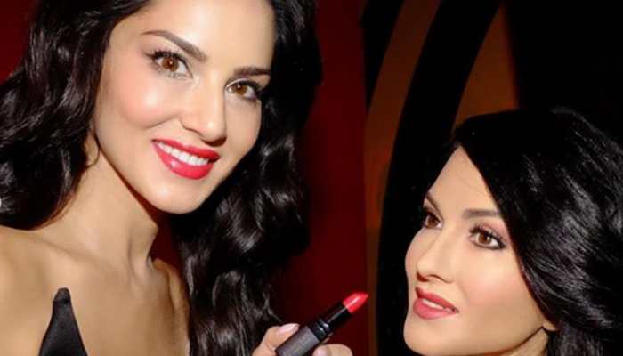 Sunny Leone unveils her wax statue at Madame Tussauds Delhi —Watch video