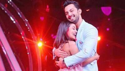 Neha Kakkar and Himansh Kohli make their relationship official on Indian Idol