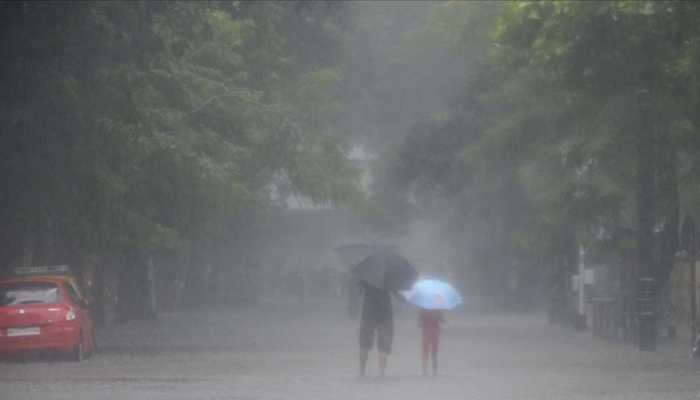 Heavy rainfall lashes Himachal Pradesh, snowfall in Spiti