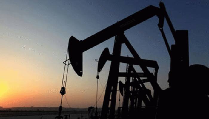 India should reduce or stop crude oil import from Iran: Moody&#039;s