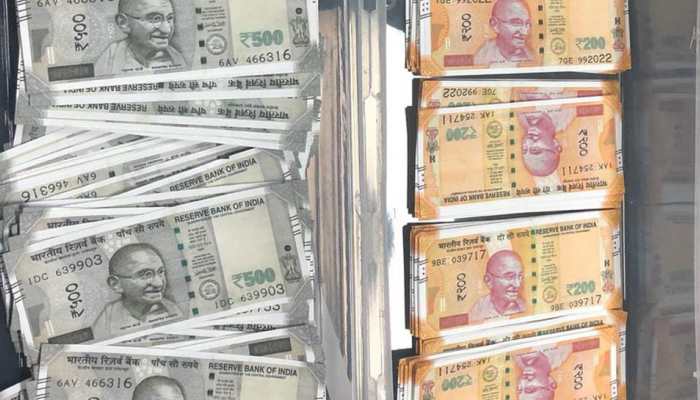 Two arrested with counterfeit currency notes in Delhi's Paharganj 