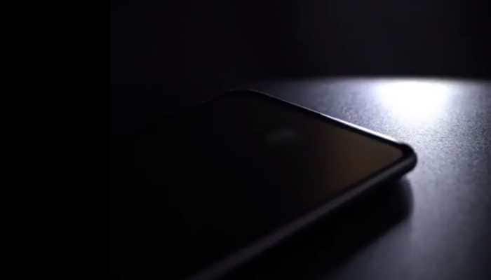OnePlus 6T latest teaser out, indicates bezel-less design, in-screen fingerprint scanner