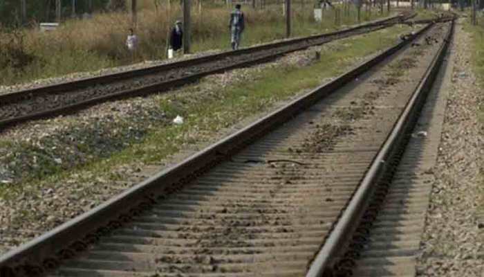 Howrah-Gaya Express train mishap averted by alert trackman in Bihar