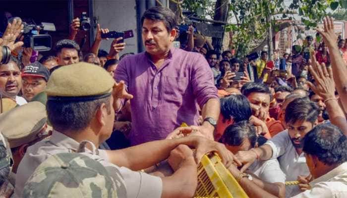 Facing contempt of court charges, BJP MP Manoj Tiwari offers to become &#039;sealing officer&#039;
