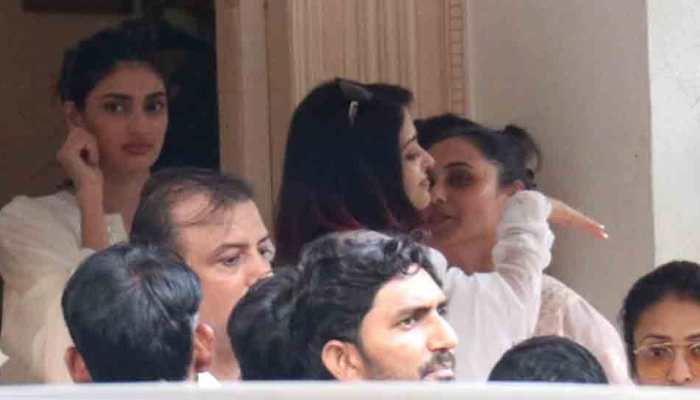 Aishwarya Rai Bachchan, Rani Mukerji bury past hatchet, hug each other tight at Krishna Raj Kapoor&#039;s funeral