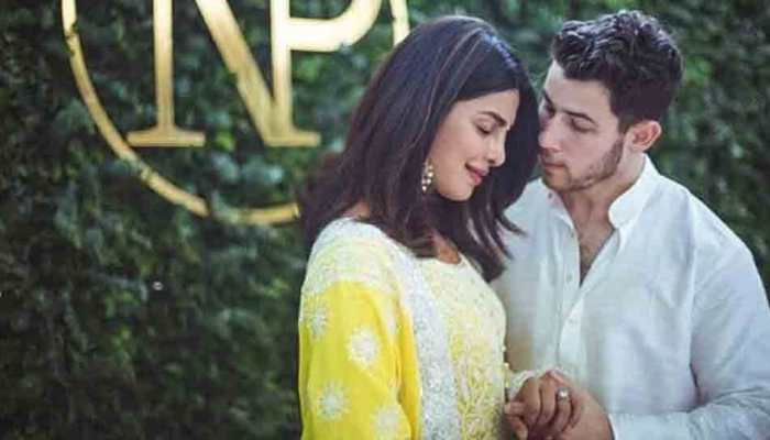 Priyanka Chopra talking about Nick Jonas in this 'Thik hai' video will make you go Rofl - Watch