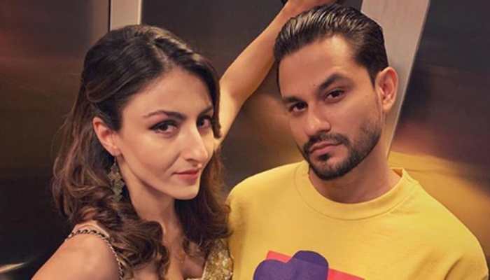 Soha Ali Khan-Kunal Kemmu&#039;s lovey-dovey pics will give you major couple goals!