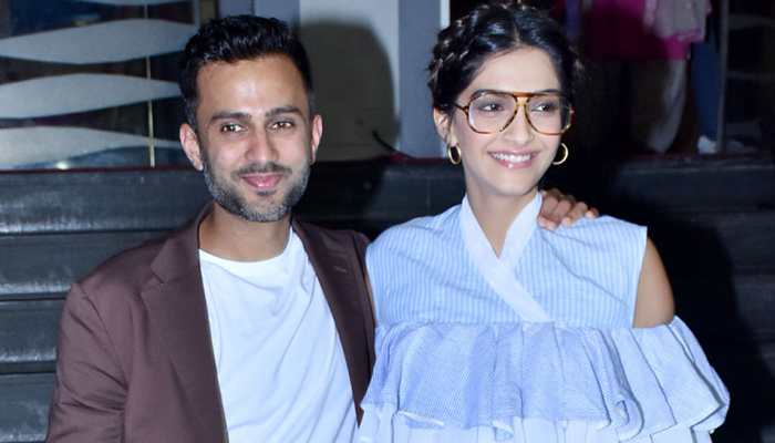 Sonam Kapoor reveals why Anand Ahuja got &#039;promoted&#039; to become her hubby on &#039;National Boyfriend Day&#039;—See pic